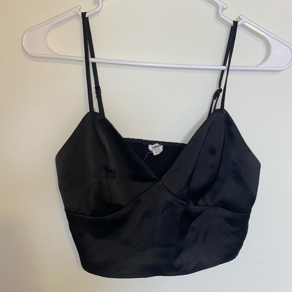 Garage size medium crop top - Picture 1 of 3
